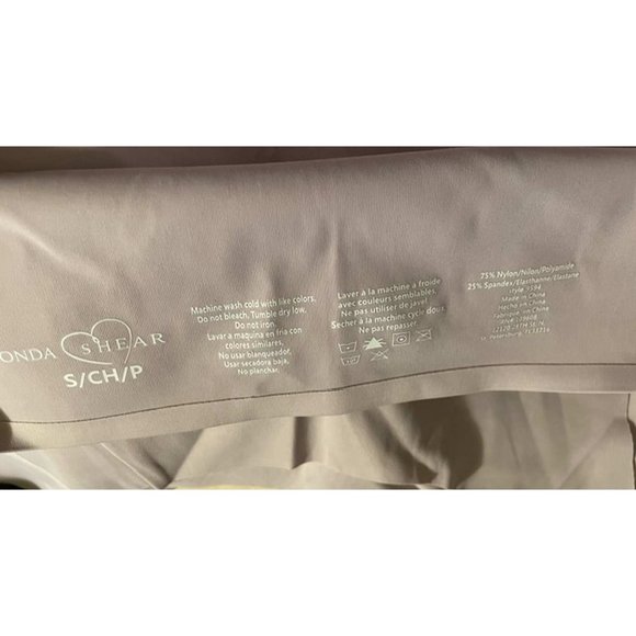 Rhonda Shear Invisible Body Bra with Removable Pads 2 Pack SMALL (RS-16) - Picture 3 of 4